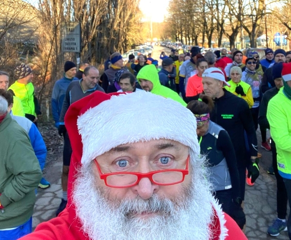 Dalla Camminata Natalizia alla Maratonina FIDAL: Casalecchio di Reno e Castel Maggiore brindano al grande podismo di fine anno.